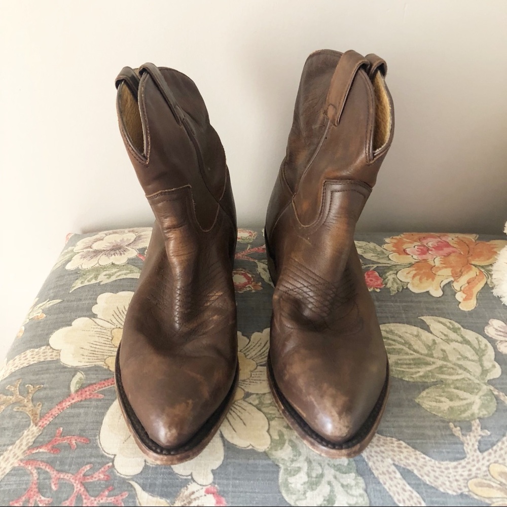 Frye Billy Short Pointy Toe booties- size 9.5